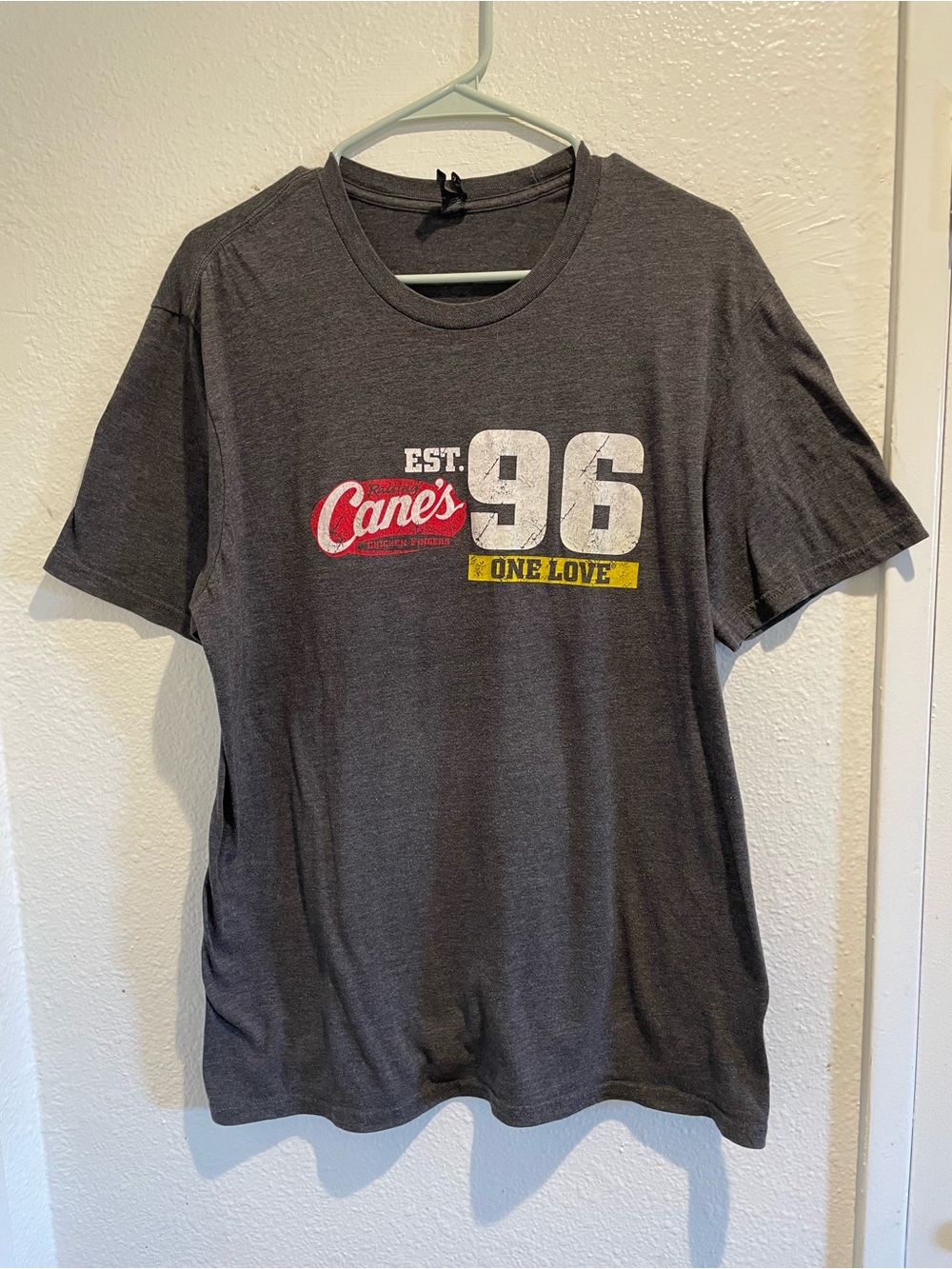 🍗 Raising Cane’s Logo Graphic Tee | Men’s XL Grey